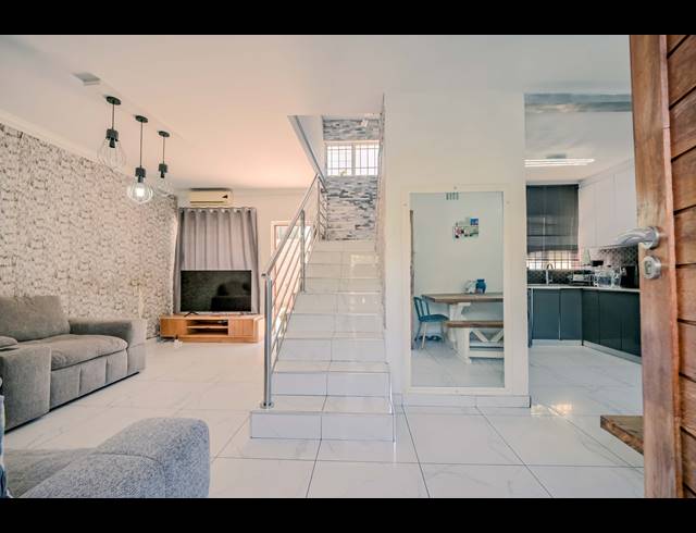 3 BEDROOM TOWNHOUSE FOR SALE IN MUSGRAVE